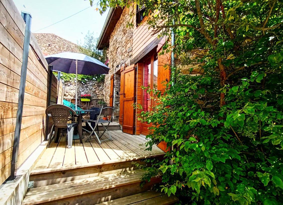 Gîte des fauvettes Lorlanges Extérieur photo